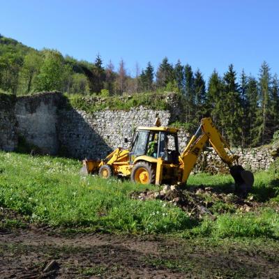 Gros déblaiement mur NORD/EST
